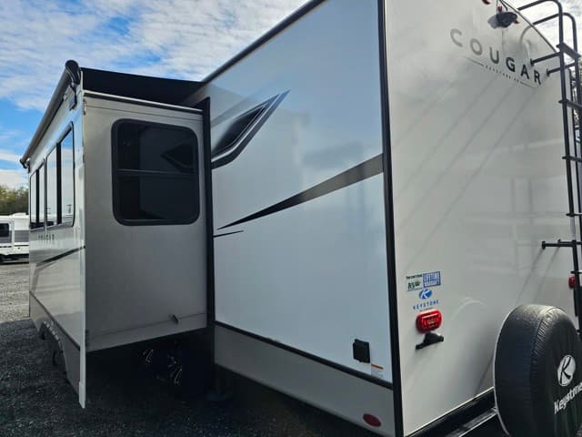 2024 Keystone RV 2024 Keystone RV Keystone Cougar - thumbnail 5