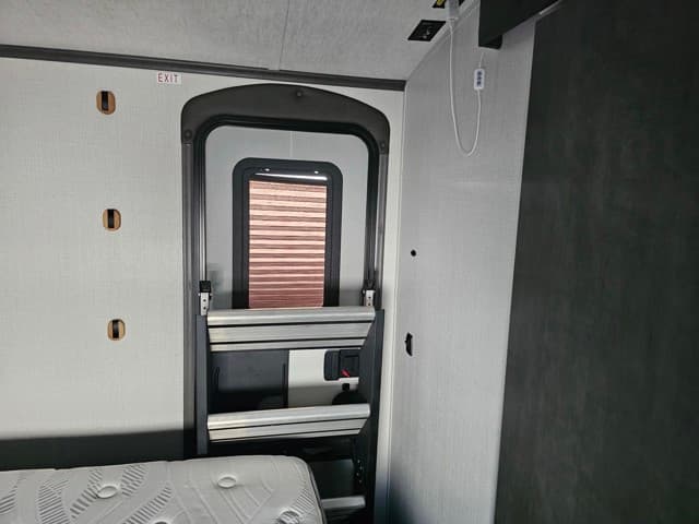 2024 Keystone RV 2024 Keystone RV Keystone Cougar - thumbnail 27