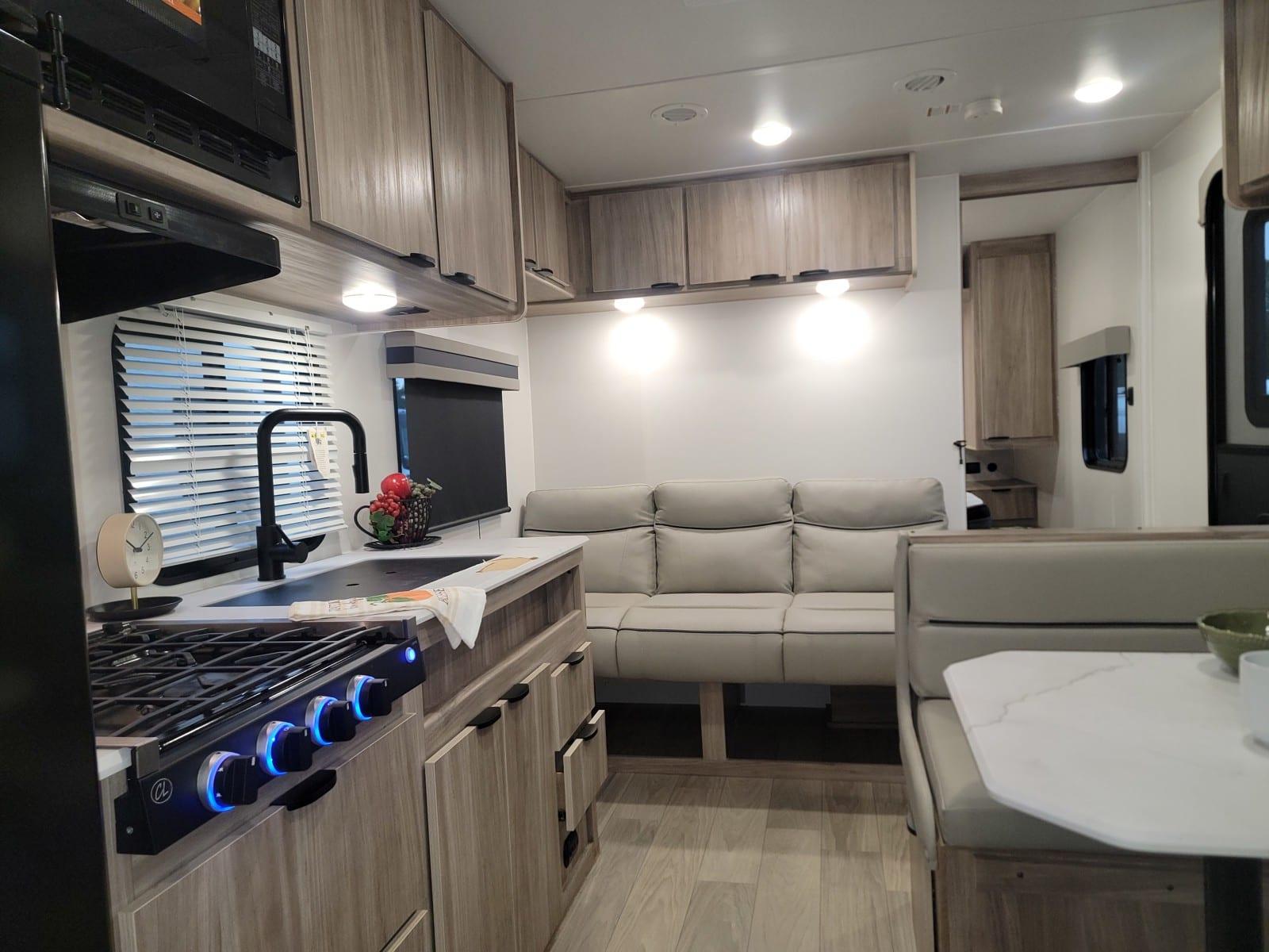 2024 Winnebago 2024 Winnebago Access - thumbnail 10
