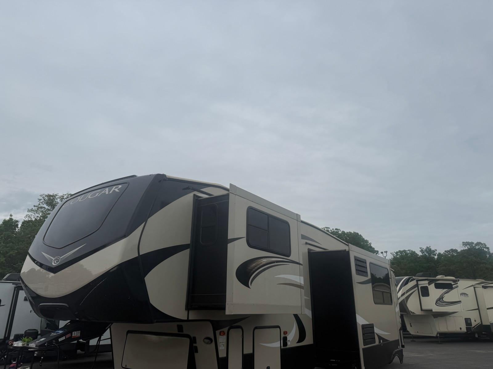 2019 Keystone 2019 Keystone Cougar - thumbnail 5