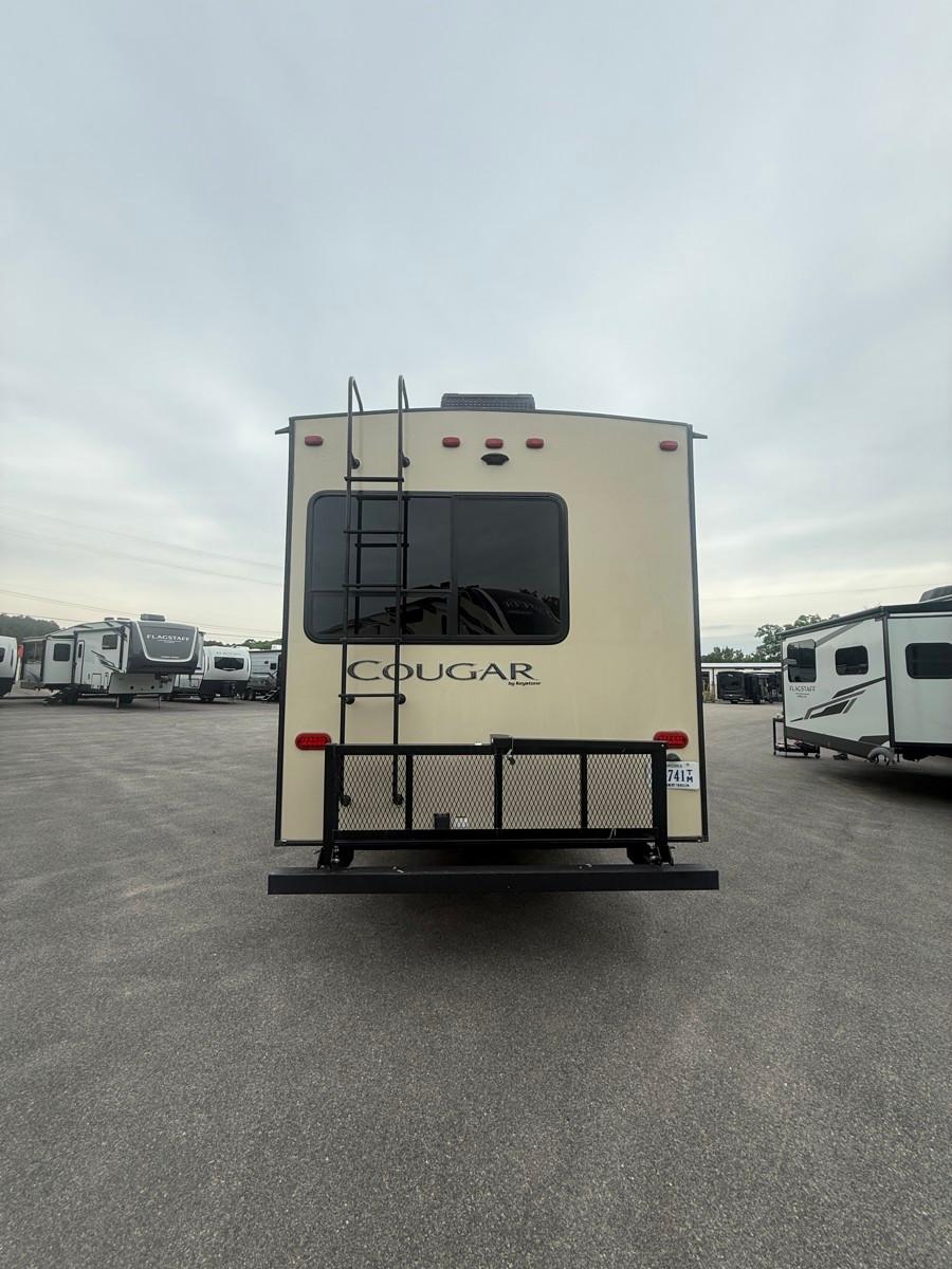 2019 Keystone 2019 Keystone Cougar - thumbnail 6
