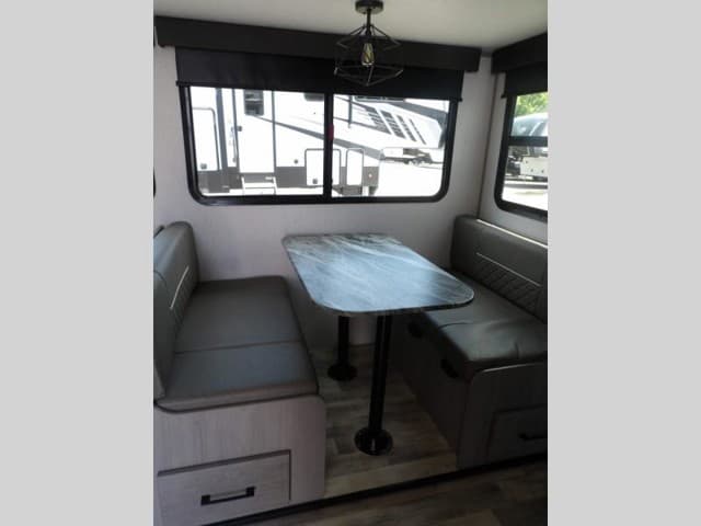 2023 Dutchmen 2023 Dutchmen Kodiak Ultimate - thumbnail 18