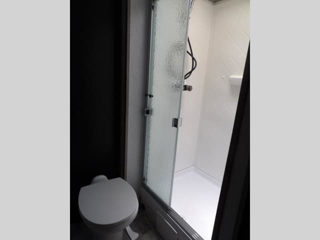 2023 Dutchmen 2023 Dutchmen Kodiak Ultimate - thumbnail 23