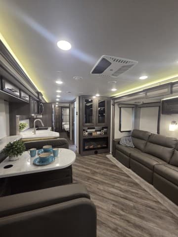 2024 Entegra Coach 2024 Entegra Coach Emblem - thumbnail 3