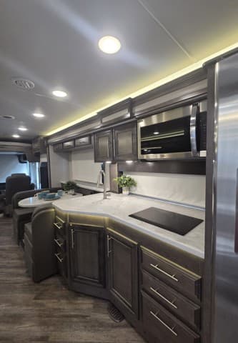 2024 Entegra Coach 2024 Entegra Coach Emblem - thumbnail 7