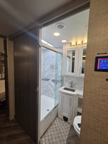 2024 Entegra Coach 2024 Entegra Coach Emblem - thumbnail 9