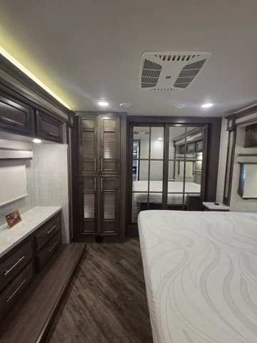 2024 Entegra Coach 2024 Entegra Coach Emblem - thumbnail 14