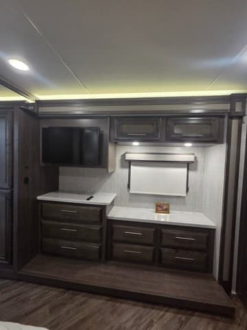 2024 Entegra Coach 2024 Entegra Coach Emblem - thumbnail 17