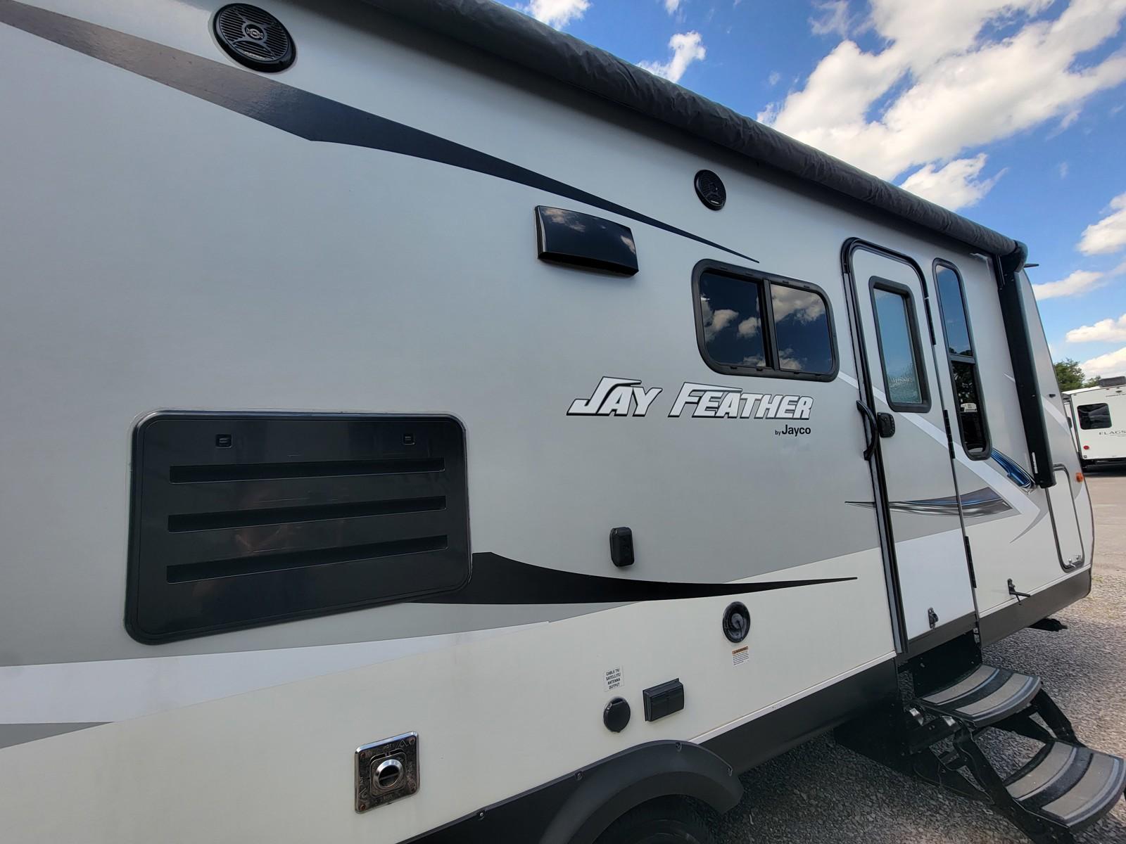 2017 Jayco 2017 Jayco Jay Feather - thumbnail 10