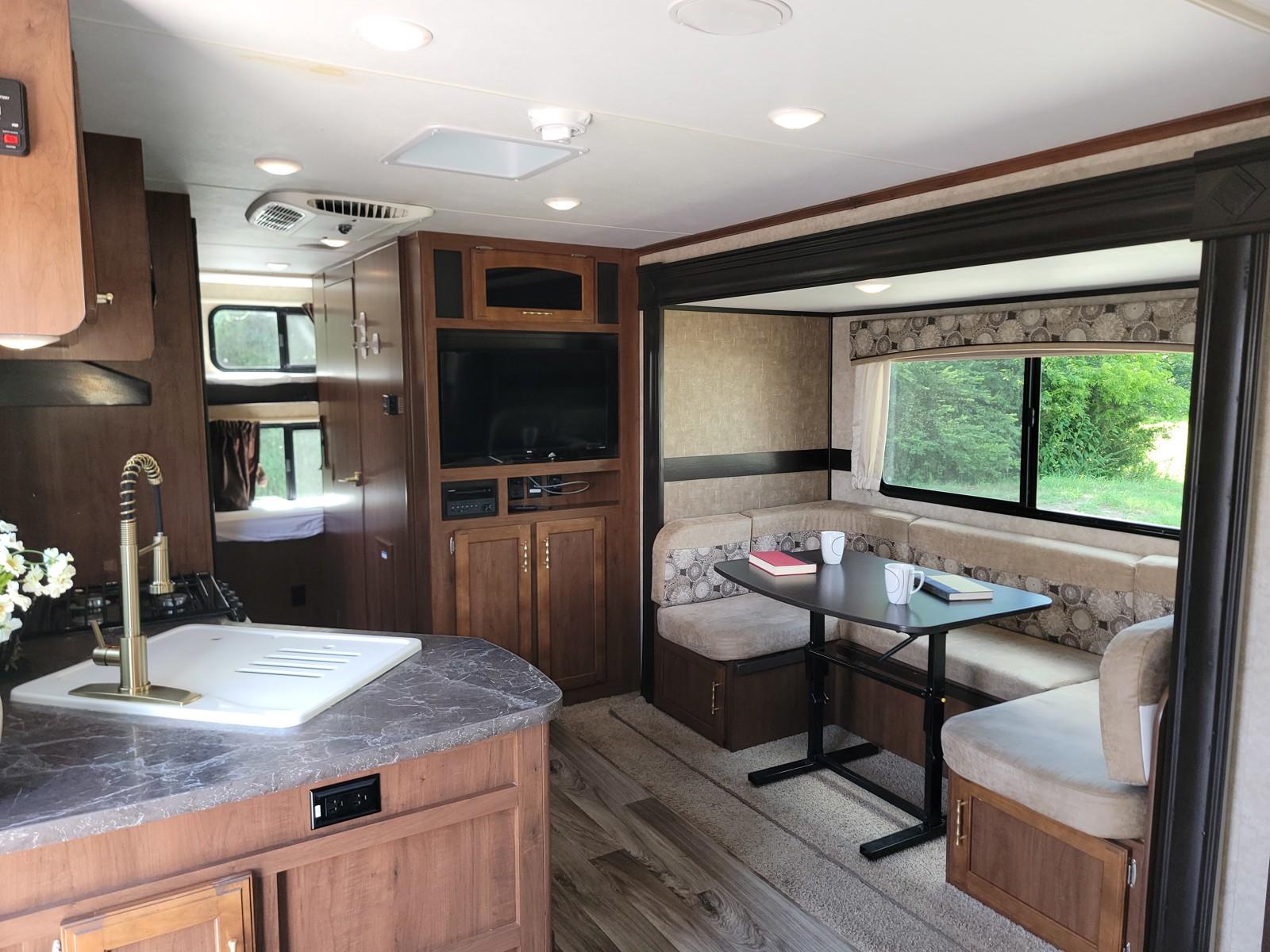 2017 Jayco 2017 Jayco Jay Feather - thumbnail 11