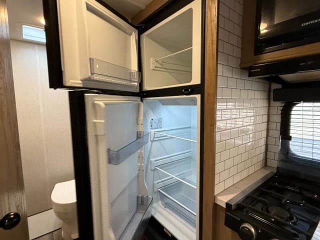 2024 Forest River 2024 Forest River Cherokee Wolf Pup - thumbnail 11