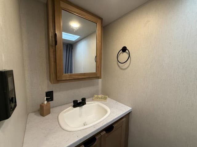 2024 Forest River 2024 Forest River Cherokee Wolf Pup - thumbnail 16