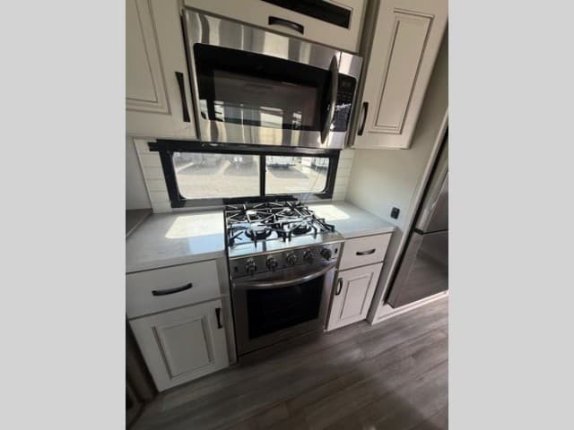 2024 Alliance RV 2024 Alliance RV Paradigm - thumbnail 15