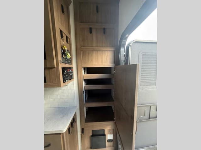 2024 Alliance RV 2024 Alliance RV Paradigm - thumbnail 25