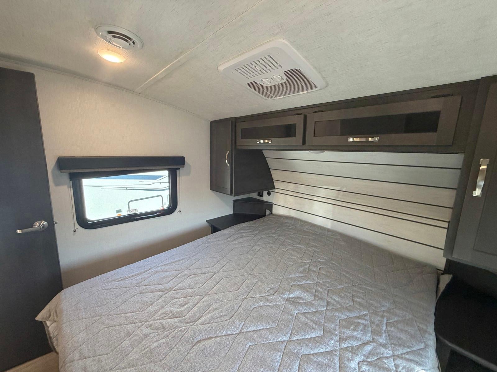 2024 Keystone RV 2024 Keystone RV Cougar Sport - thumbnail 13