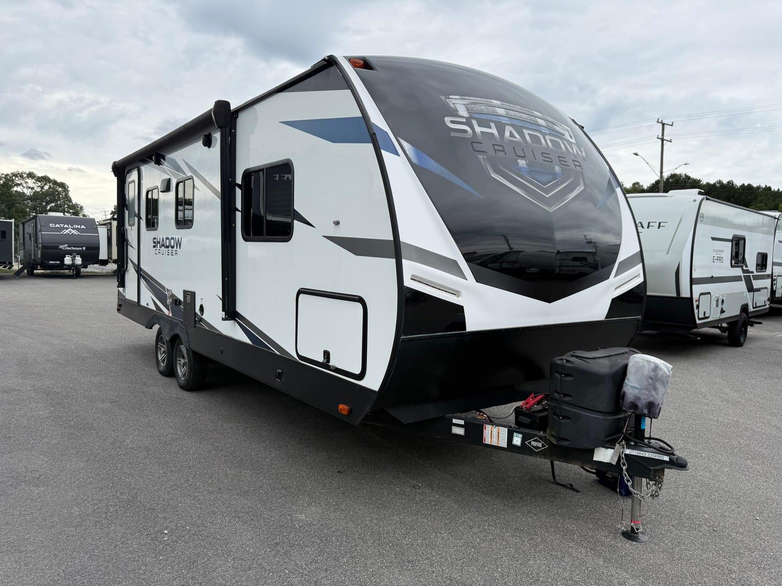 2022 Cruiser Shadow Cruiser 225RBS