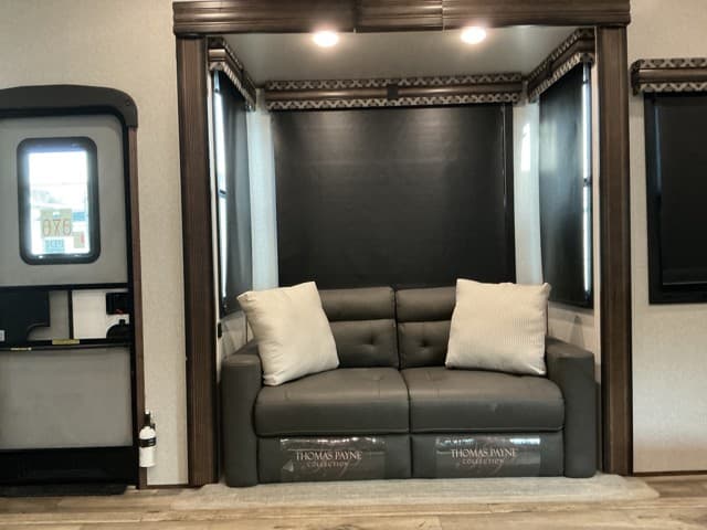 2021 Z  2021 Z  KZ RV Durango - thumbnail 6