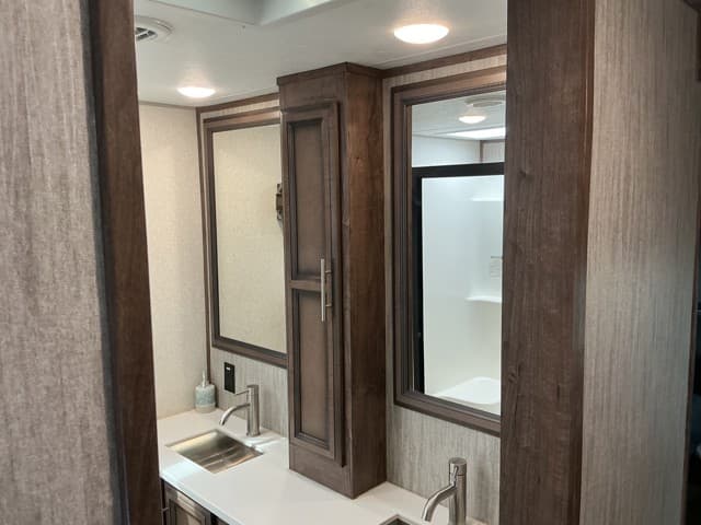 2021 Z  2021 Z  KZ RV Durango - thumbnail 17