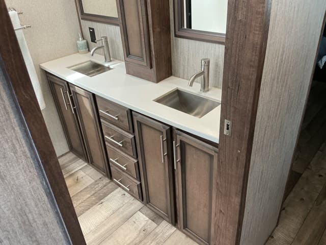 2021 Z  2021 Z  KZ RV Durango - thumbnail 18