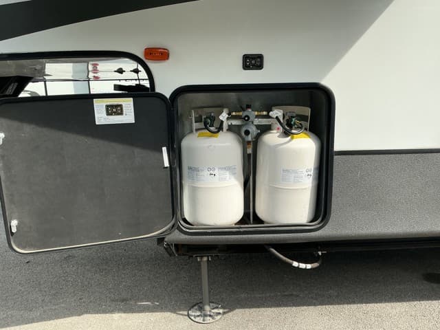 2021 Z  2021 Z  KZ RV Durango - thumbnail 36