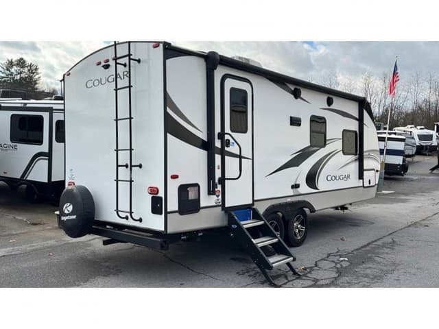 2021 Keystone RV 2021 Keystone RV Cougar Half Ton - thumbnail 3