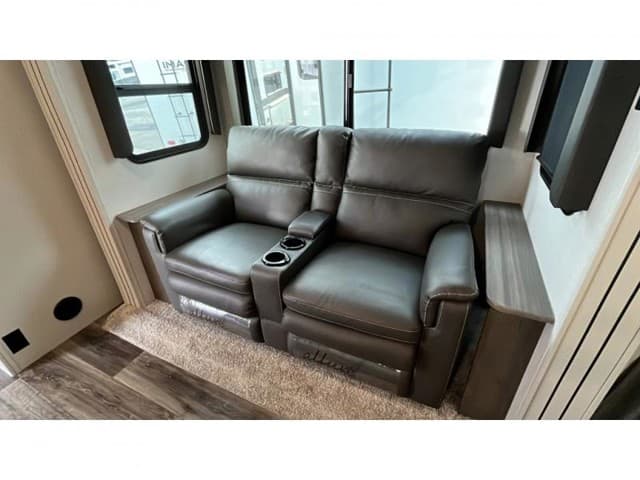 2021 Keystone RV 2021 Keystone RV Cougar Half Ton - thumbnail 11