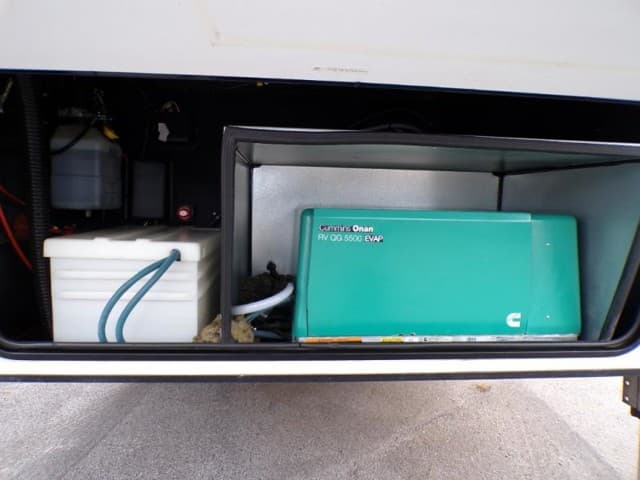 2018 Dutchmen 2018 Dutchmen Voltage - thumbnail 6