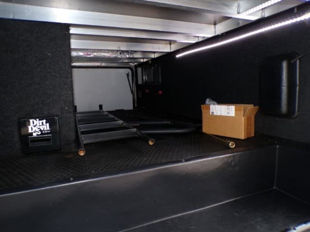 2018 Dutchmen 2018 Dutchmen Voltage - thumbnail 11