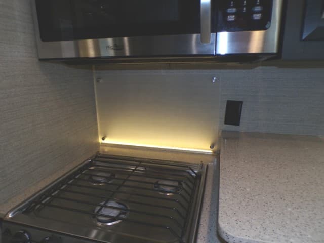 2018 Dutchmen 2018 Dutchmen Voltage - thumbnail 30