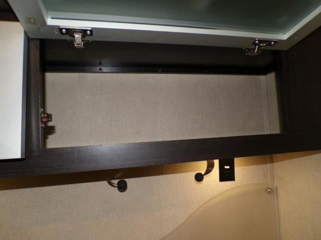 2018 Dutchmen 2018 Dutchmen Voltage - thumbnail 33