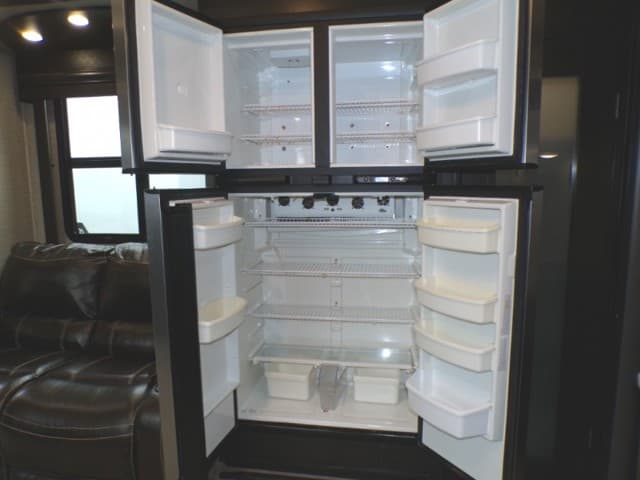 2018 Dutchmen 2018 Dutchmen Voltage - thumbnail 39