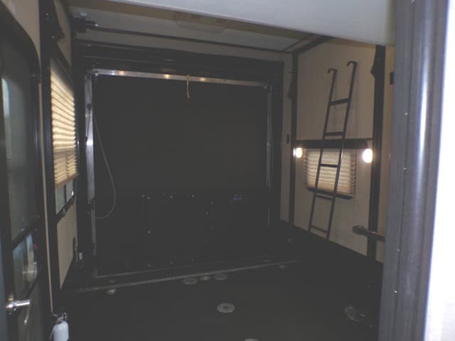 2018 Dutchmen 2018 Dutchmen Voltage - thumbnail 41