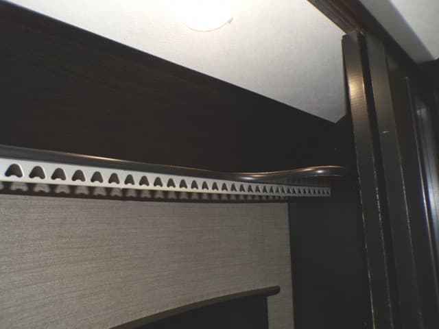 2018 Dutchmen 2018 Dutchmen Voltage - thumbnail 55