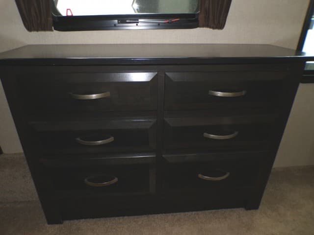 2018 Dutchmen 2018 Dutchmen Voltage - thumbnail 59