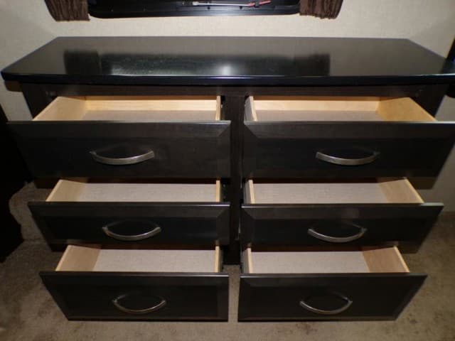 2018 Dutchmen 2018 Dutchmen Voltage - thumbnail 60