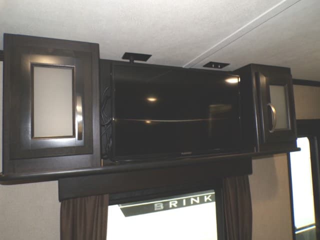 2018 Dutchmen 2018 Dutchmen Voltage - thumbnail 61