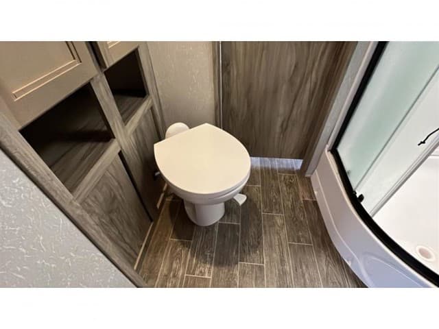 2021 Forest River 2021 Forest River Cherokee Alpha Wolf - thumbnail 18