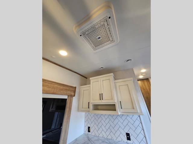 2024 Keystone RV 2024 Keystone RV Arcadia Super Lite - thumbnail 19