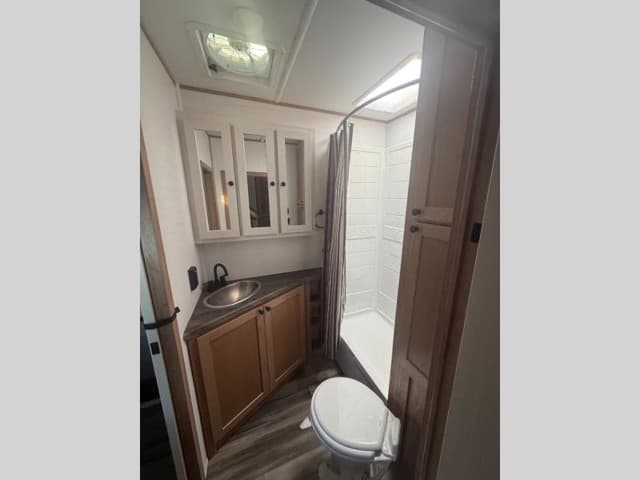 2024 Forest River 2024 Forest River XLR Hyperlite - thumbnail 13