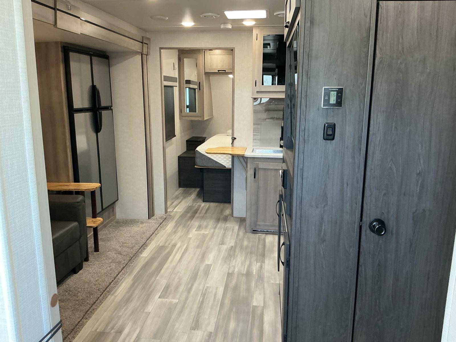 2021 Winnebago 2021 Winnebago Voyage - thumbnail 7