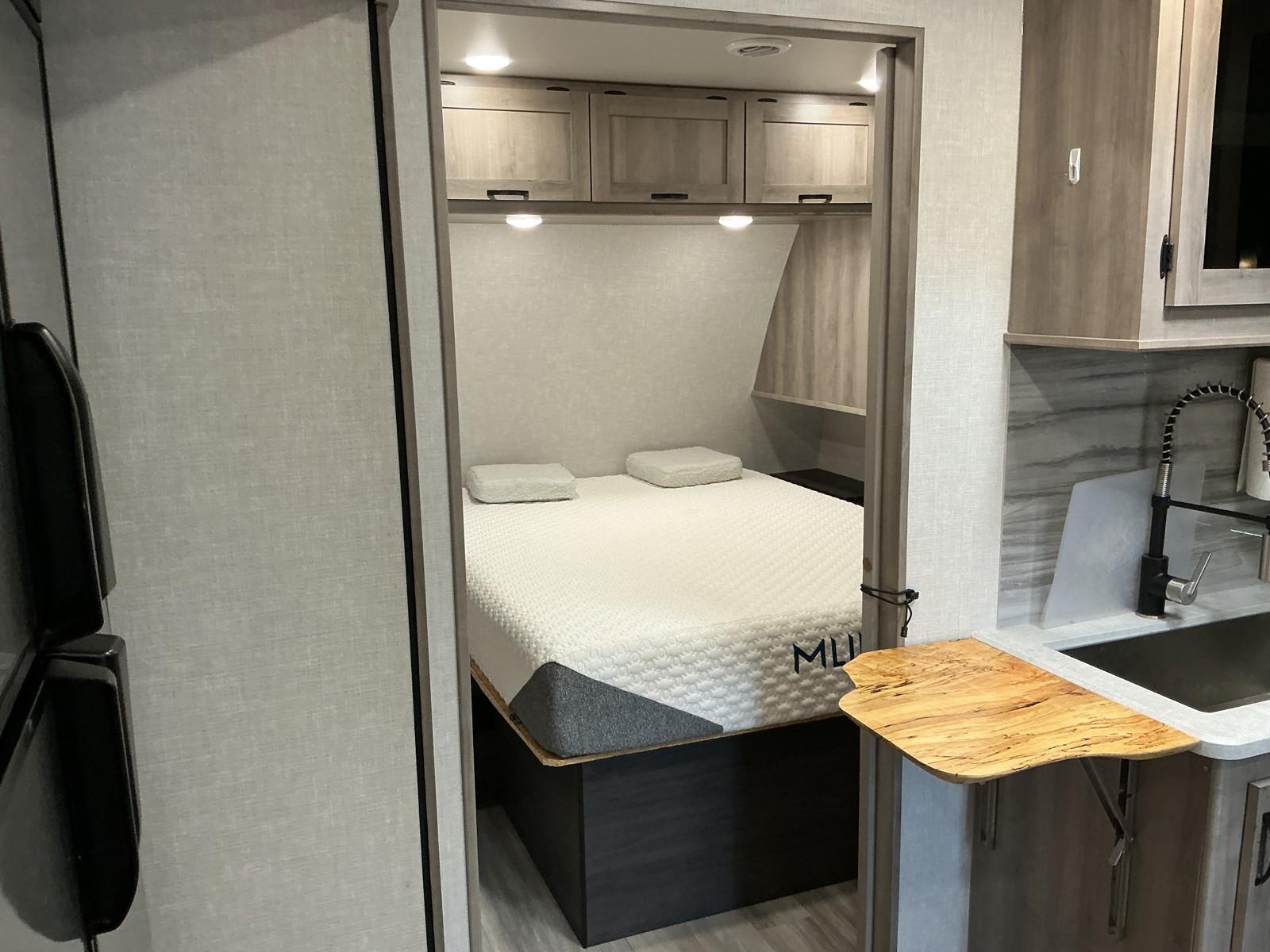 2021 Winnebago 2021 Winnebago Voyage - thumbnail 13