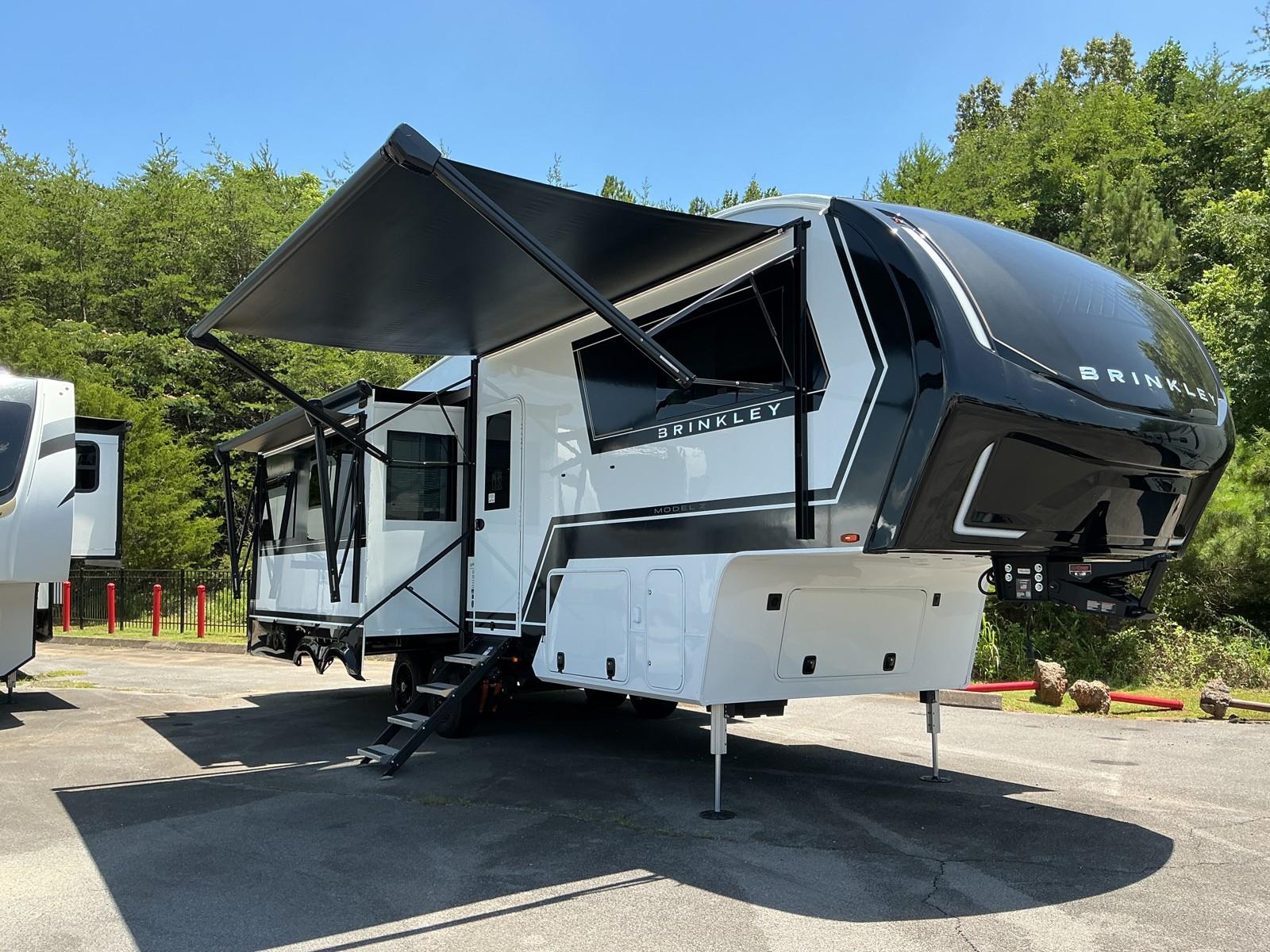 2026 Brinkley Model Z 2900