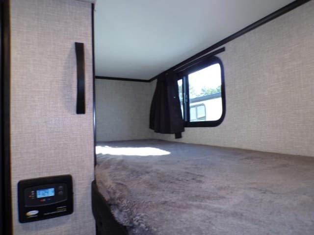 2022 Jayco 2022 Jayco Jay Feather - thumbnail 32