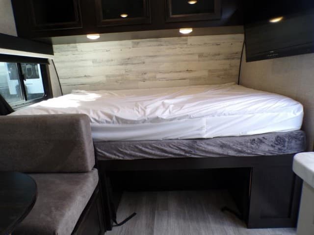 2022 Jayco 2022 Jayco Jay Feather - thumbnail 34