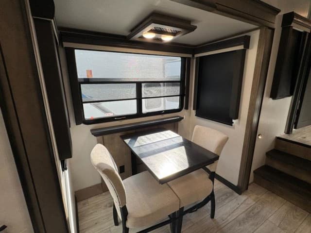 2024 Keystone RV 2024 Keystone RV Montana - thumbnail 15