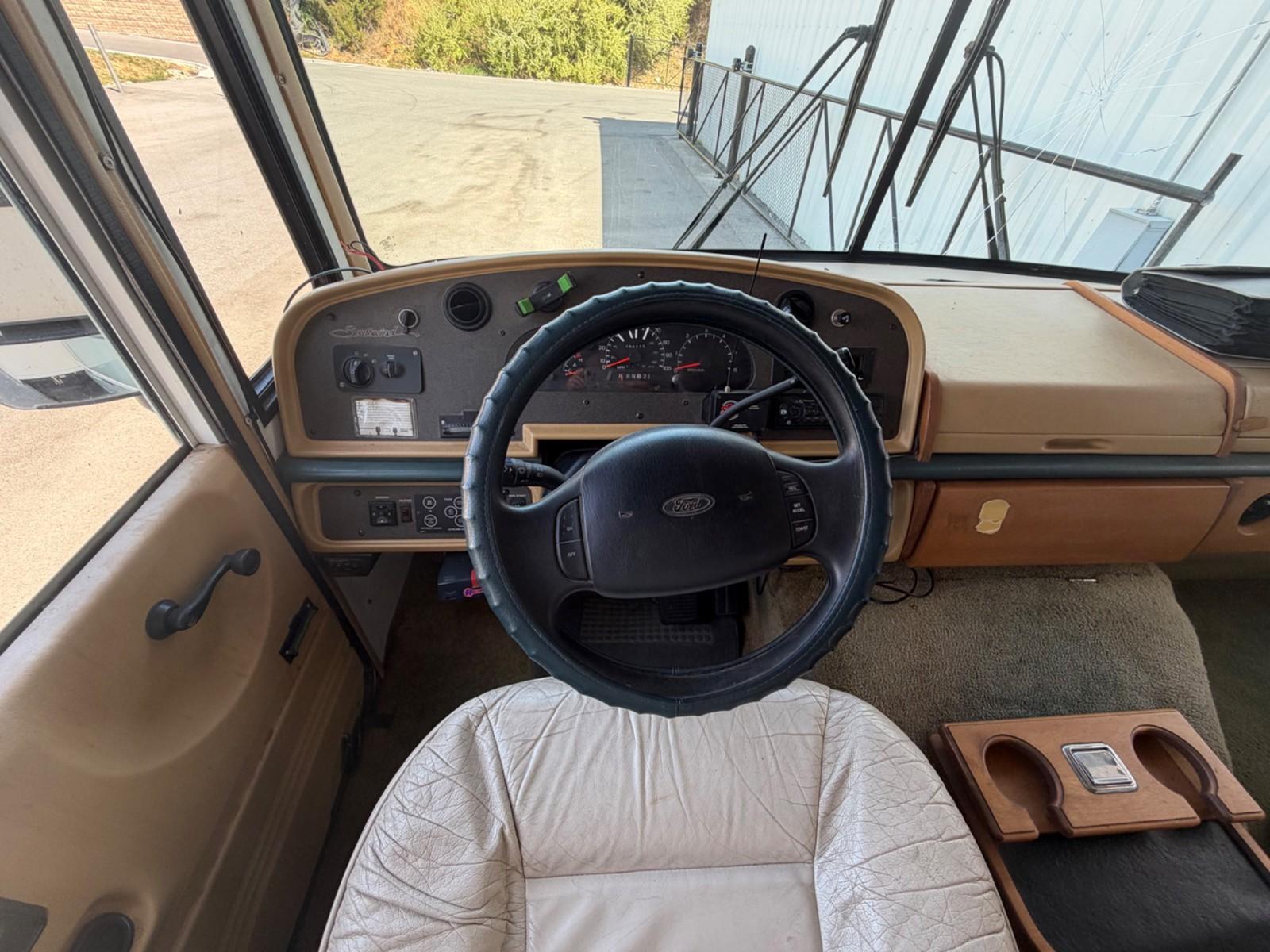 2000 Fleetwood 2000 Fleetwood Southwind - thumbnail 5