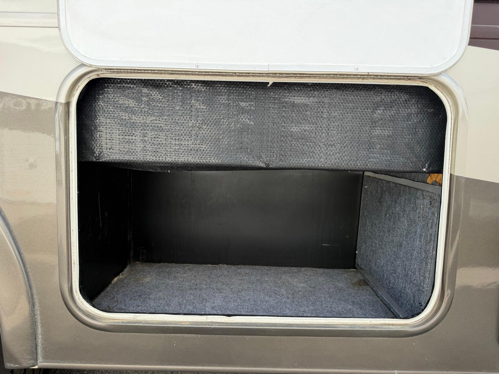 2012 Coachmen 2012 Coachmen Mirada - thumbnail 7