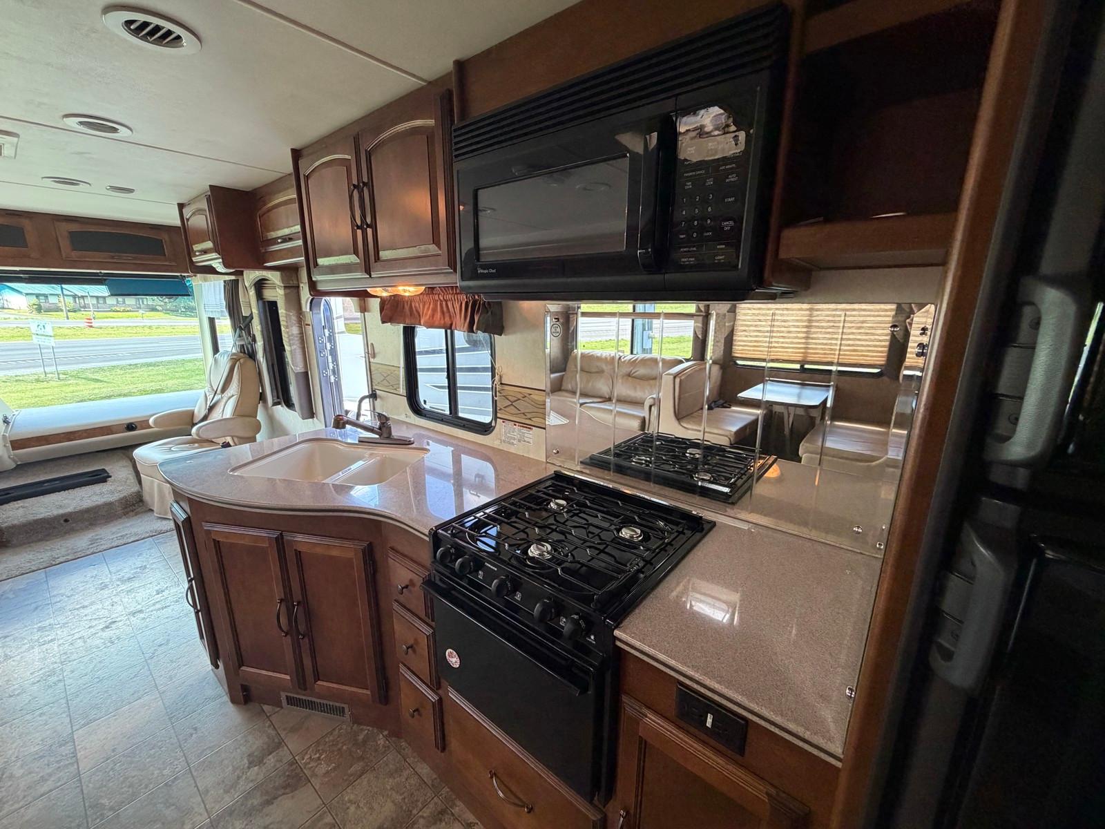 2012 Coachmen 2012 Coachmen Mirada - thumbnail 14