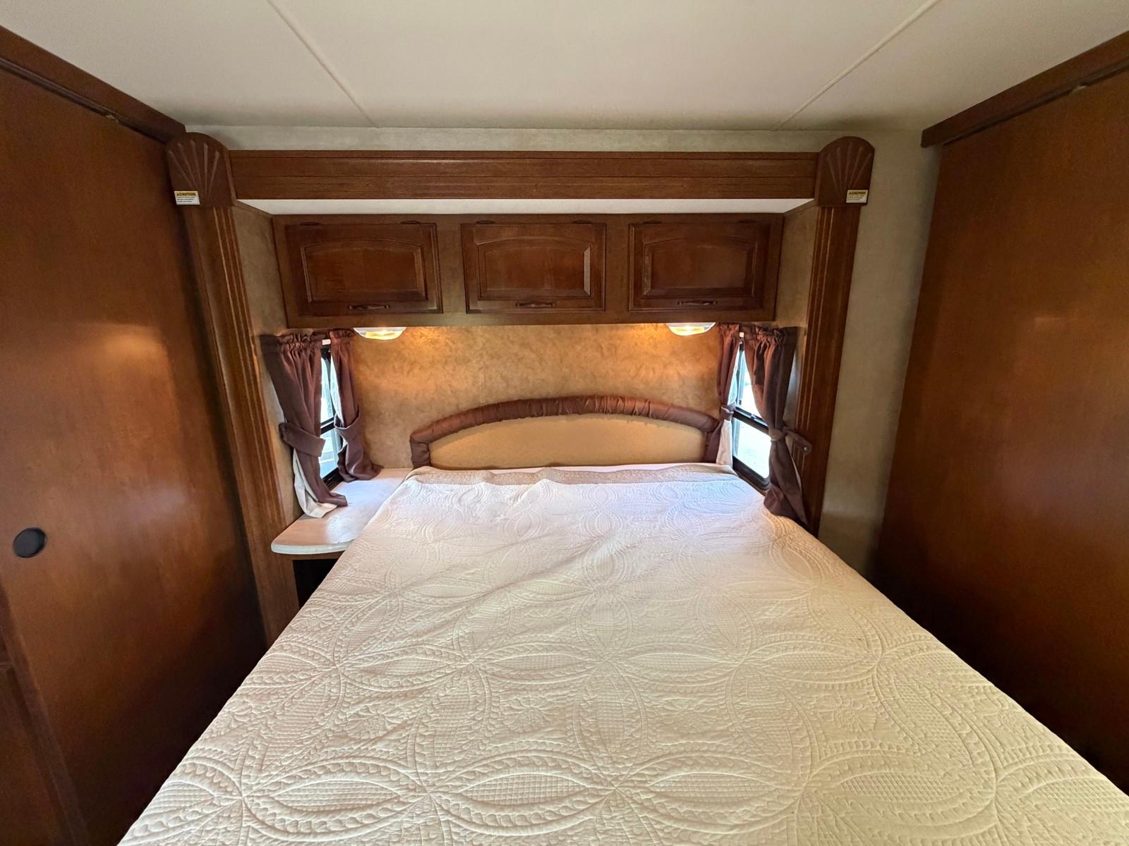 2012 Coachmen 2012 Coachmen Mirada - thumbnail 19