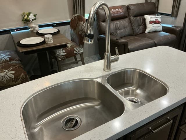 2020 Keystone RV 2020 Keystone RV Alpine - thumbnail 20